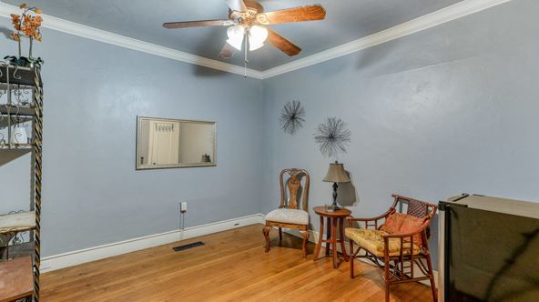 Standalone Commercial Cottage: 2437 Old Eureka Way, Redding, CA 96001